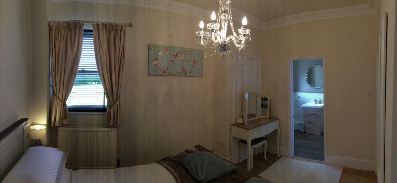 The Lodge At Heathfield Ледбъри Екстериор снимка